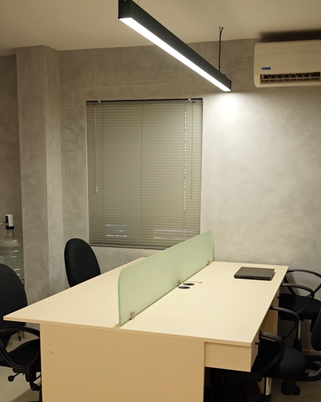 Sabu CS & Company — Team workstations with frosted-glass dividers