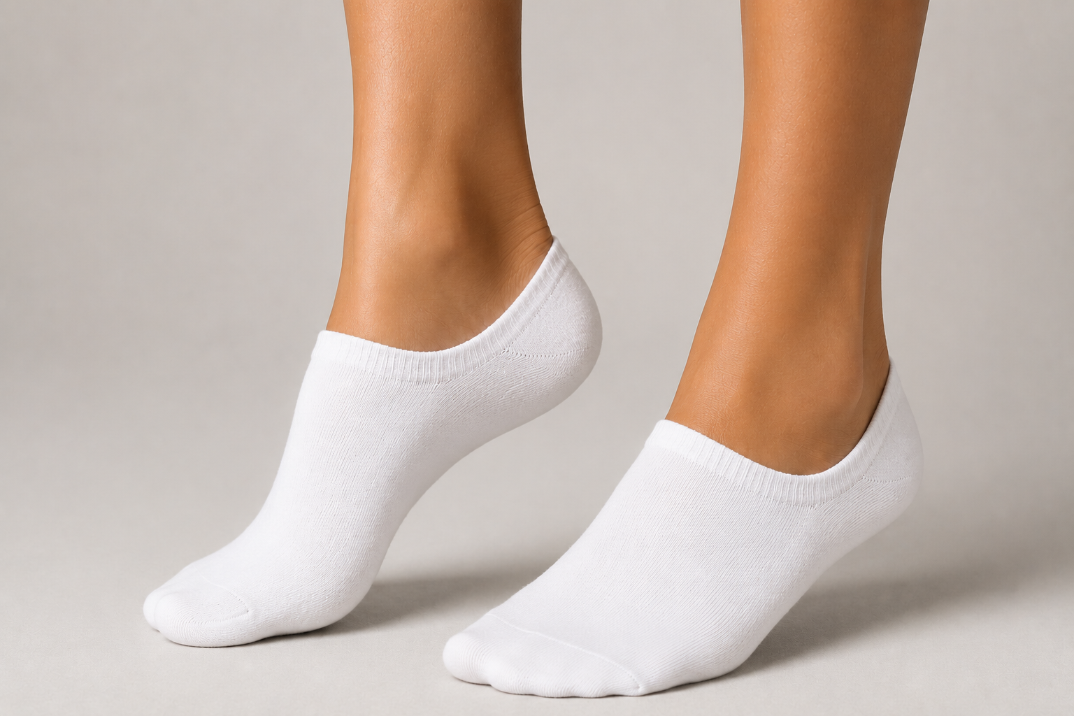 TR Low women white