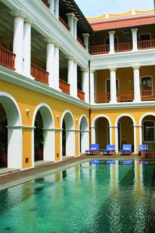 The colonial courtyard pool