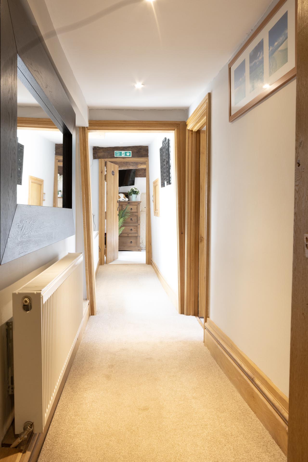 5* Cotswold Chocolate Box Manor House photo 52