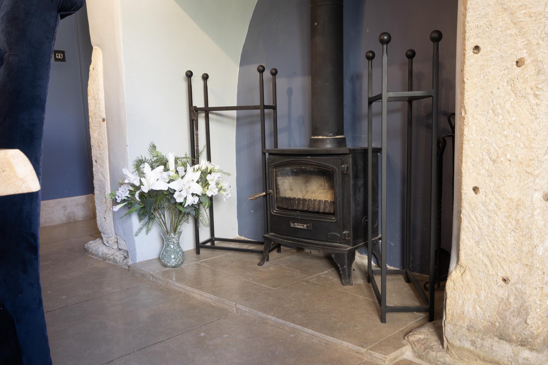 5* Cotswold Chocolate Box Manor House photo 23