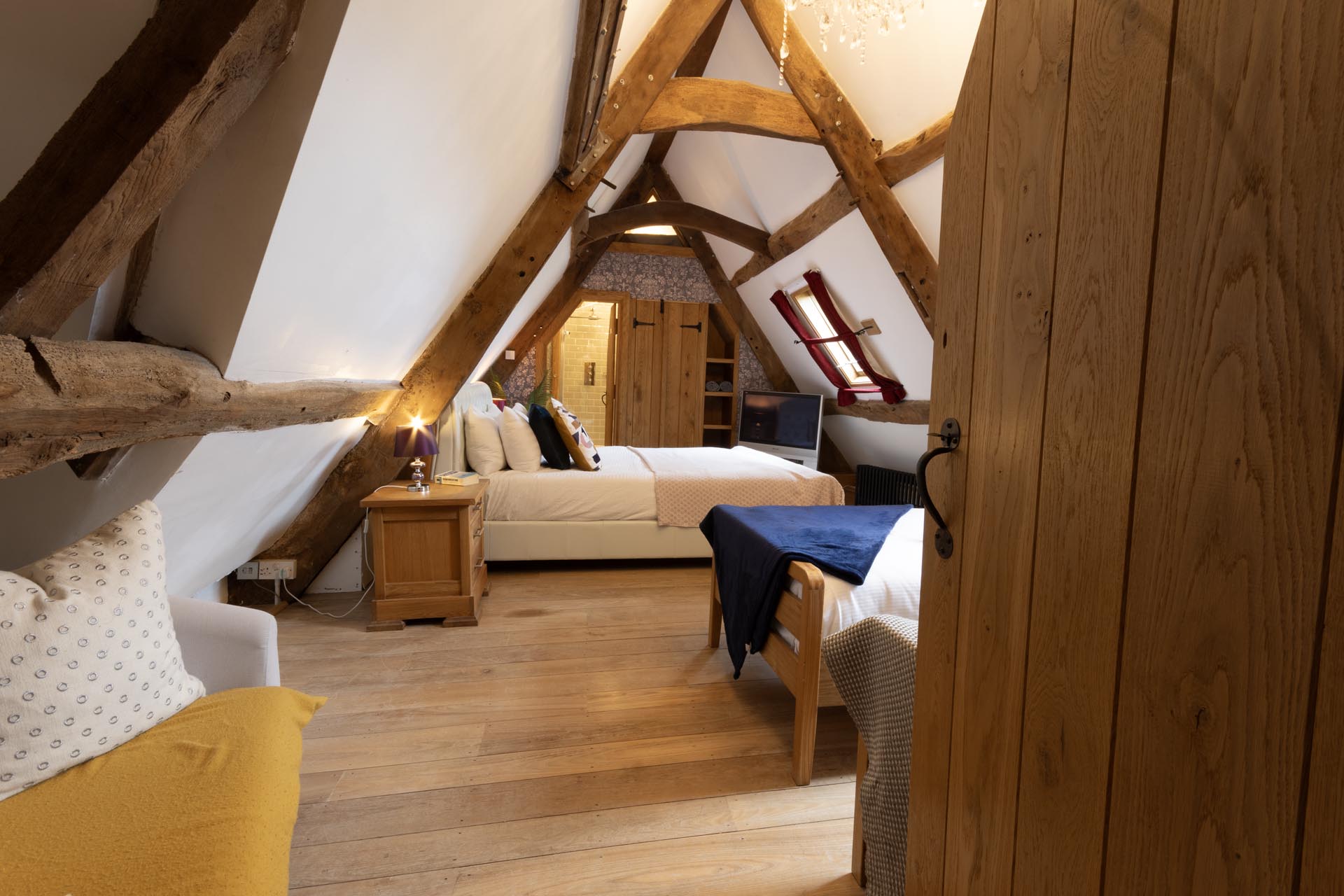 5* Cotswold Chocolate Box Manor House photo 40