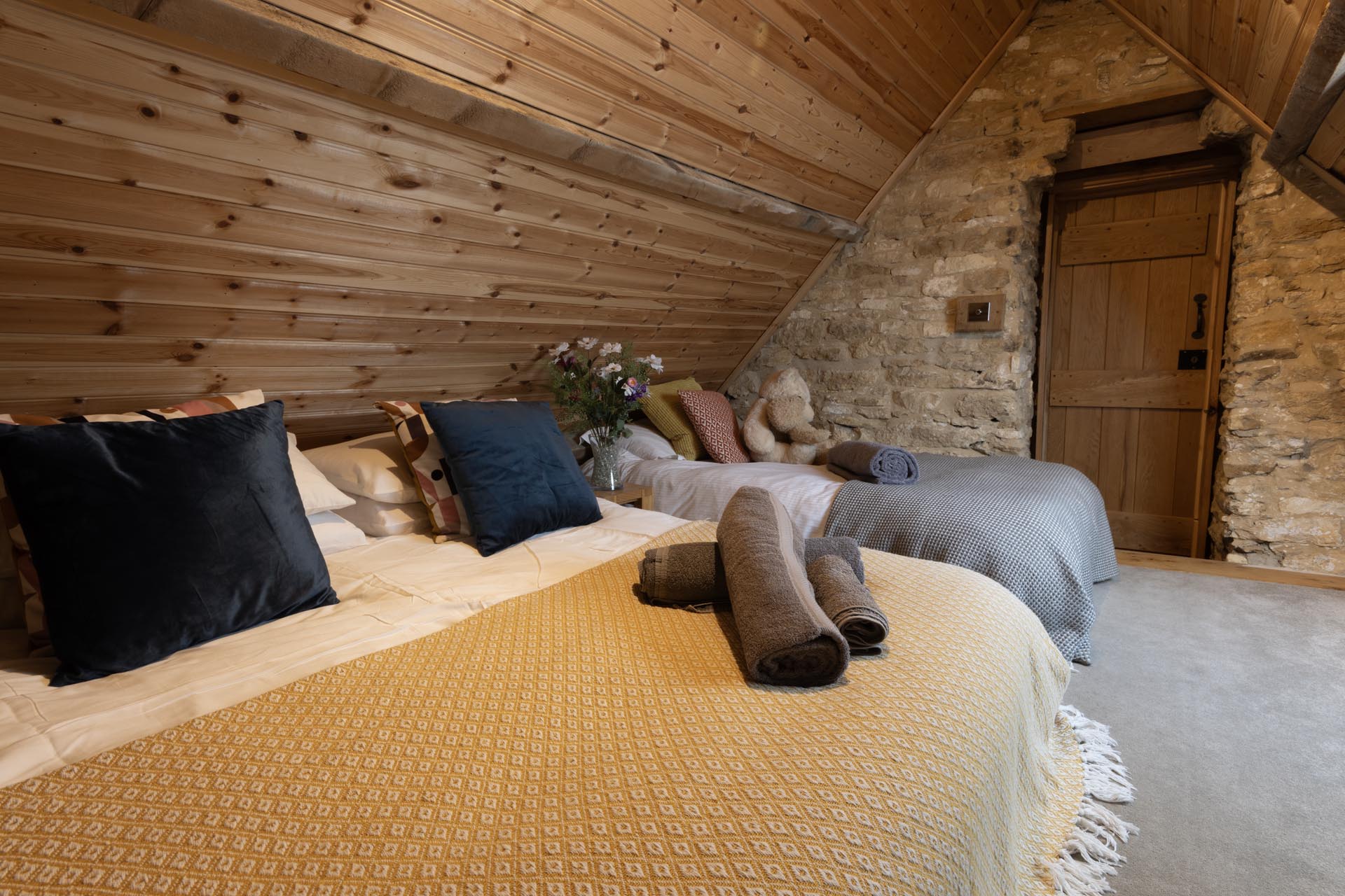 5* Cotswold Chocolate Box Manor House photo 32