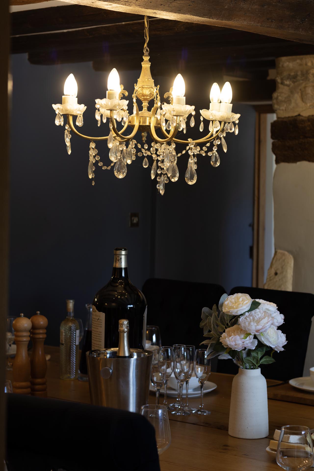 5* Cotswold Chocolate Box Manor House photo 21