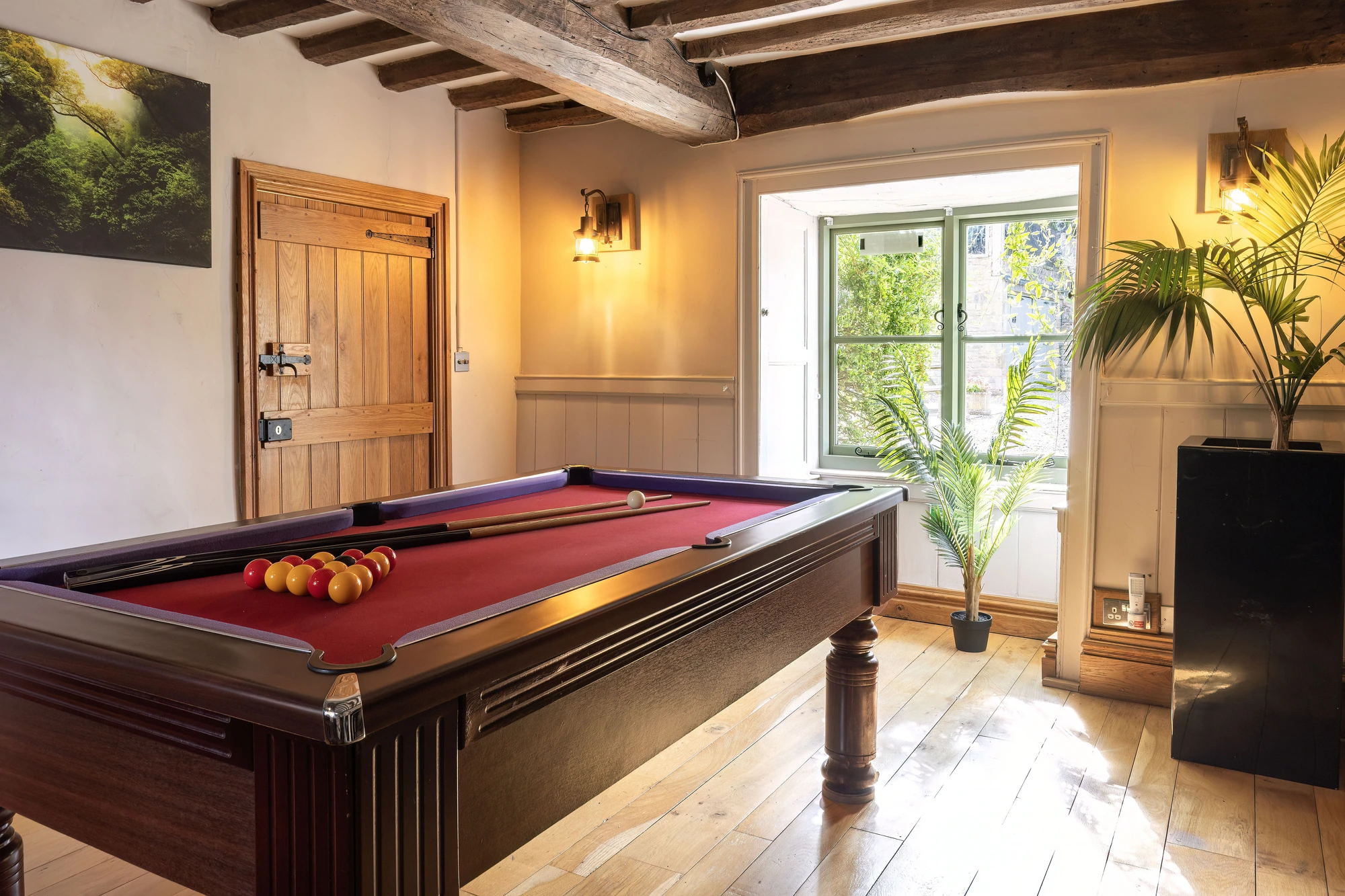 5* Cotswold Chocolate Box Manor House photo 31
