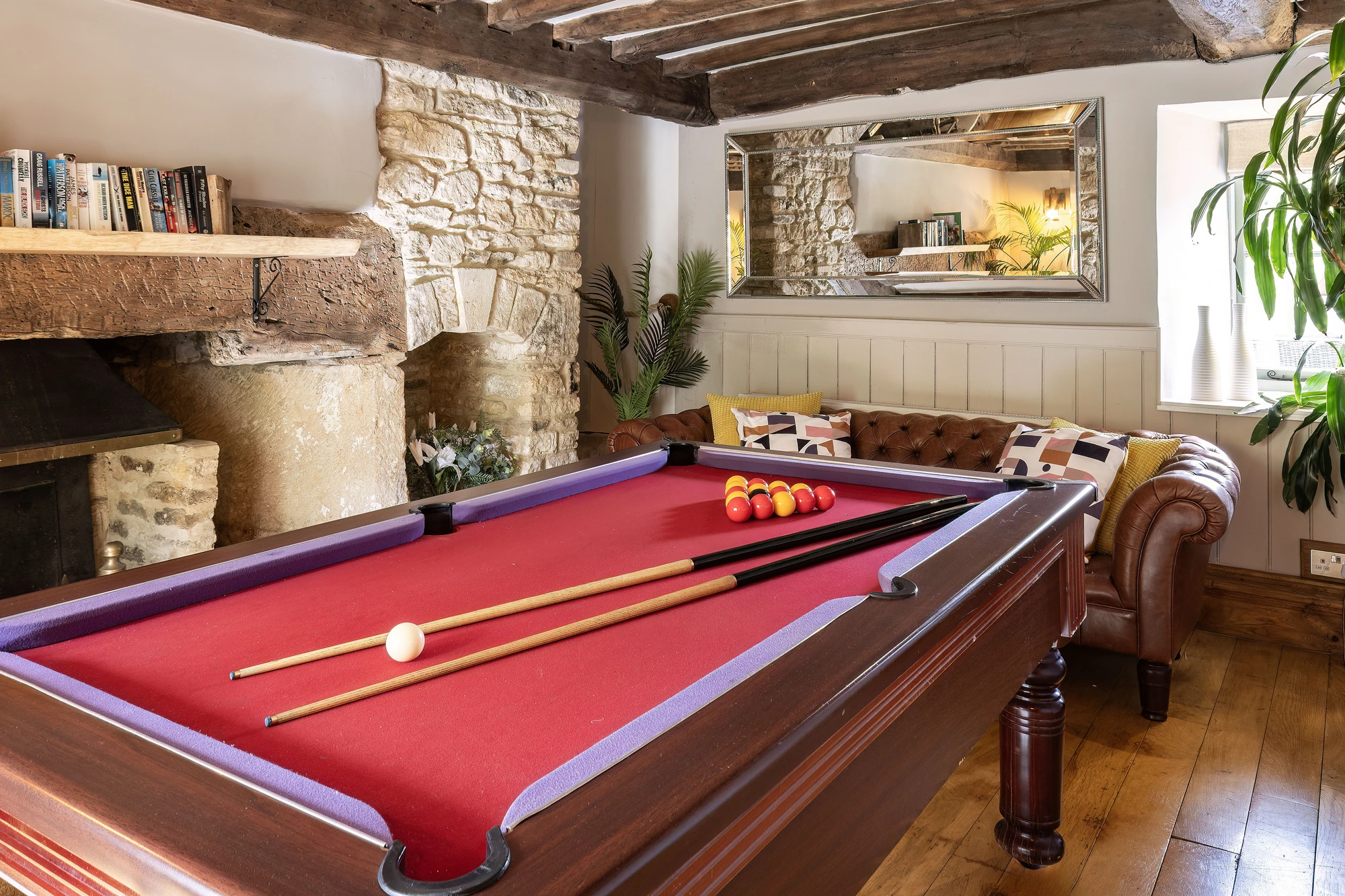 5* Cotswold Chocolate Box Manor House photo 30