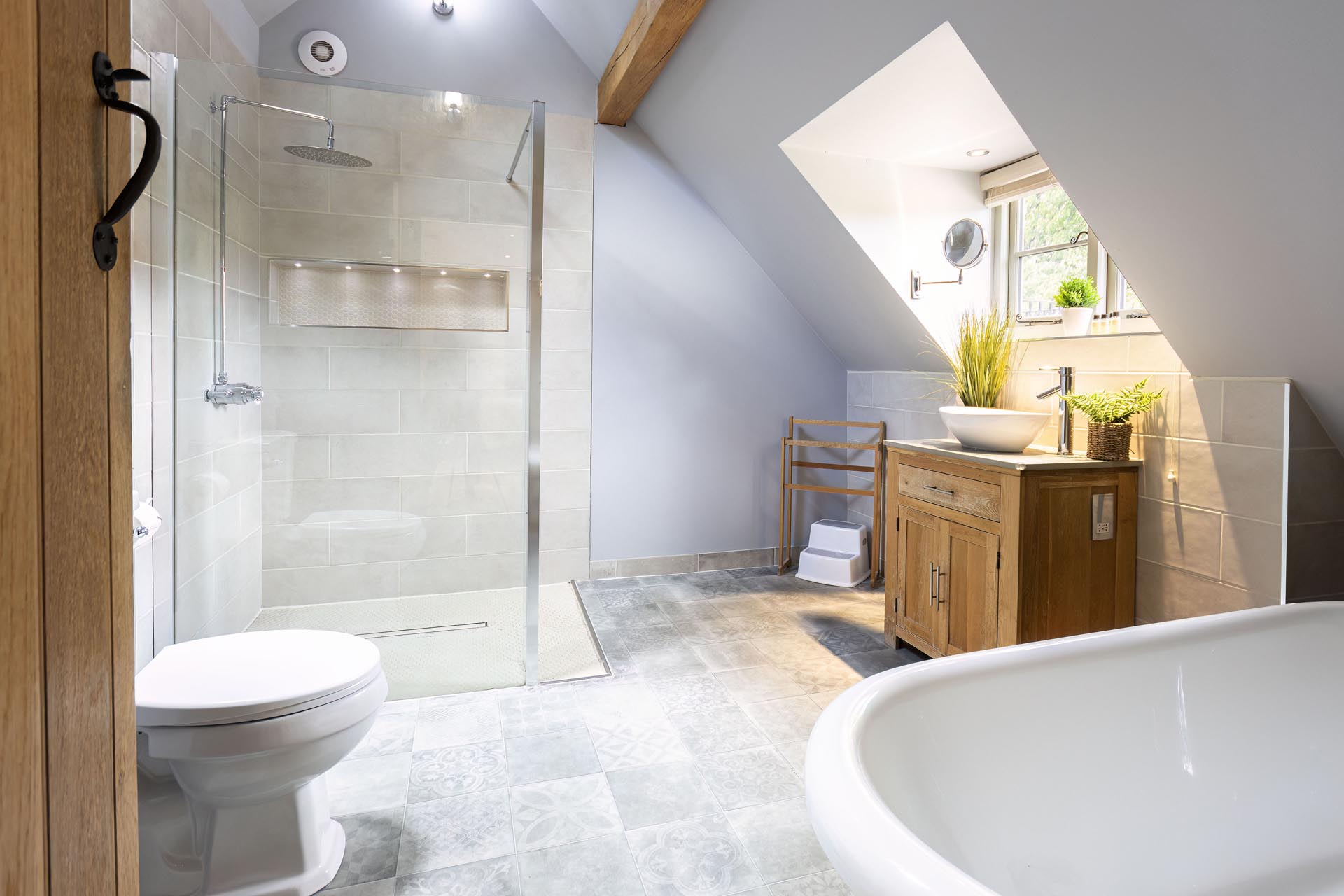 5* Cotswold Chocolate Box Manor House photo 33