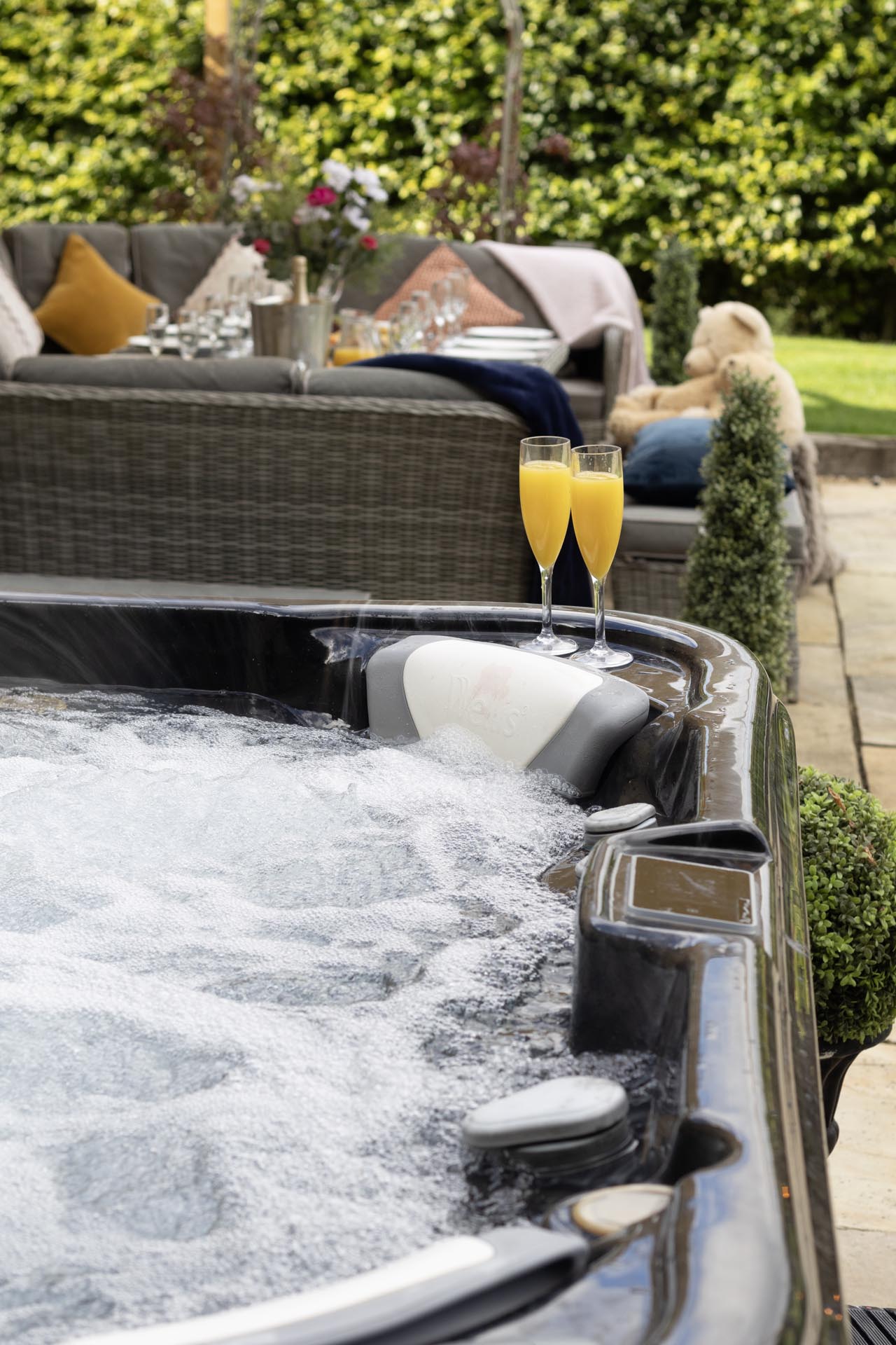 5* Cotswold Chocolate Box Manor House photo 13
