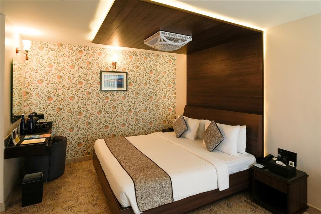 Deluxe Seaside Room with Private Sit-out