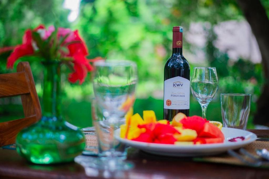 Garden Wine & Fruit